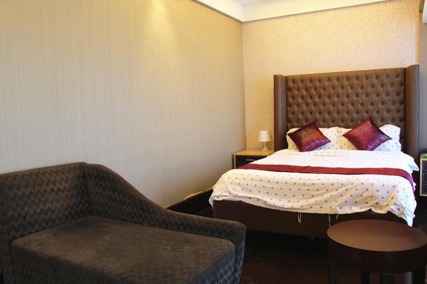 Vertical City Hotel Гуанчжоу Номер фото